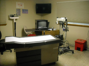 Examination table and equipment