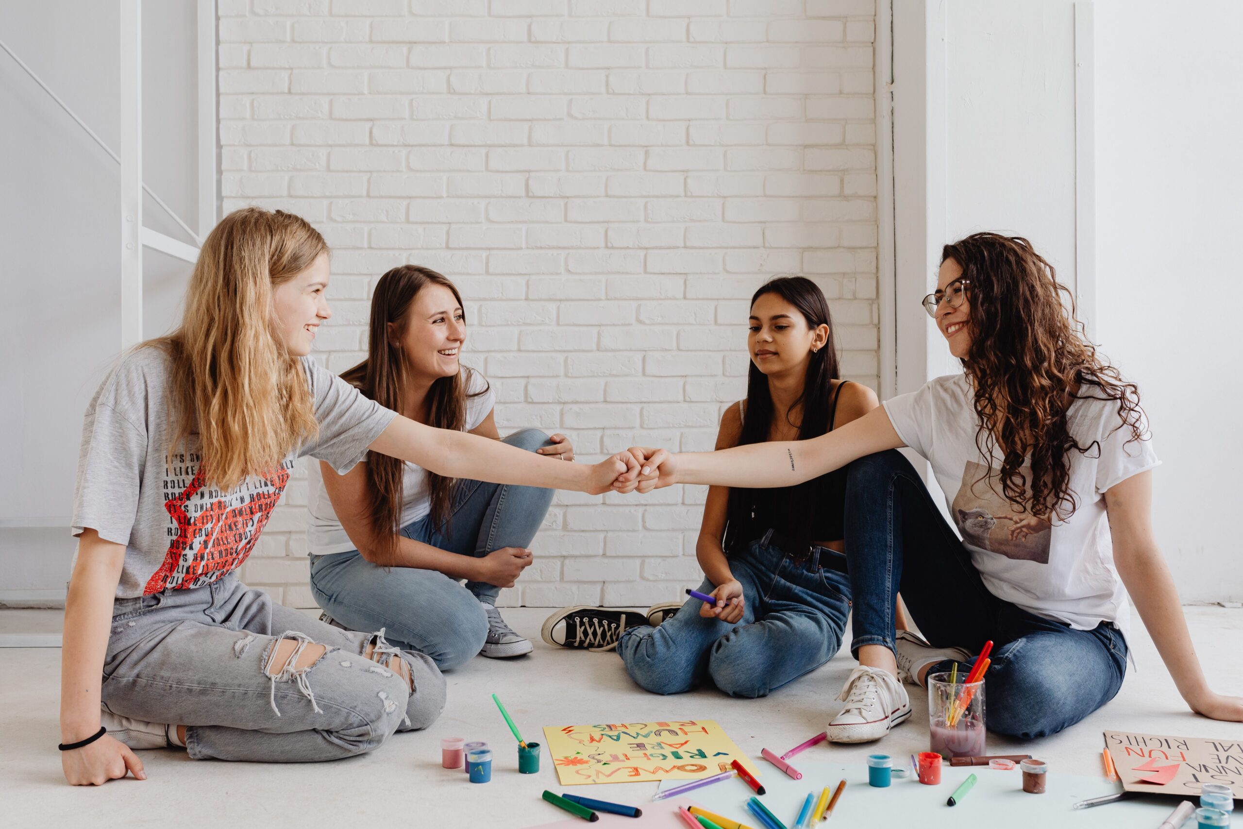 Charitable giving: 10 ways teens can get involved